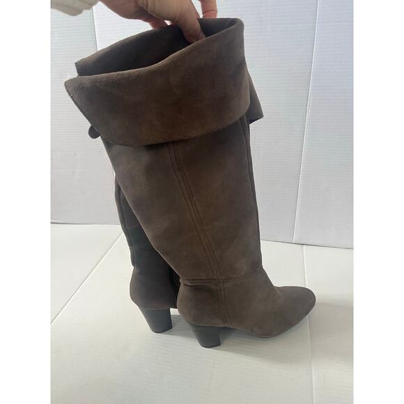 Women's Nicole Taupe Soft Leather High Heeled Fall Tall Boot Adj Strap Size 9M - Picture 6 of 7